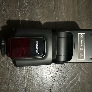 Newer TT560 Speedlite Flash for DSLR Cameras